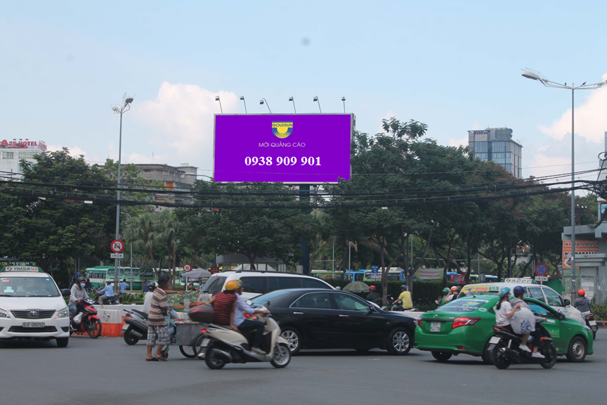 quang cao billboard quan 1