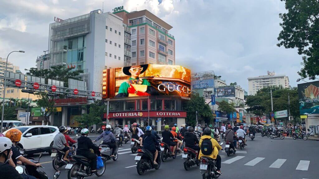 Quảng cáo led ngoài trời tại ngã tư Đinh Tiên Hoàng - Nguyễn Thị Minh Khai