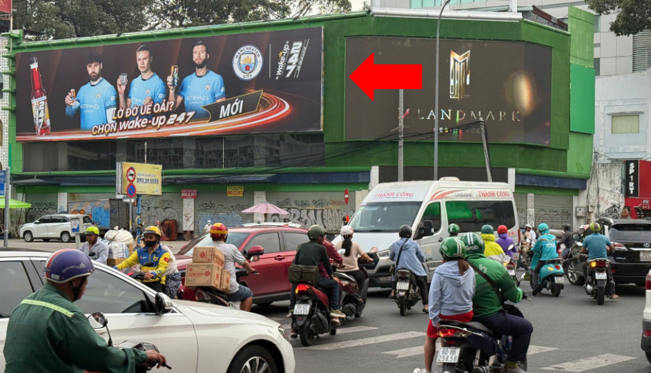 Billboard 125 Cách Mạng Tháng Tám, phường Bến Thành, Quận 1