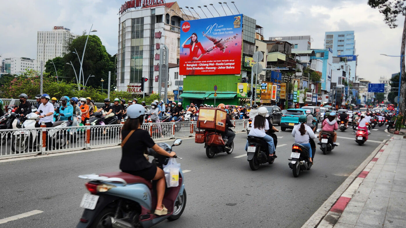Billboard 210 Trần Quốc Thảo, Quận 3