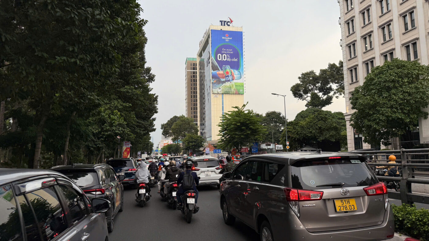 Billboard 253 Hoàng Văn Thụ, Tân Bình