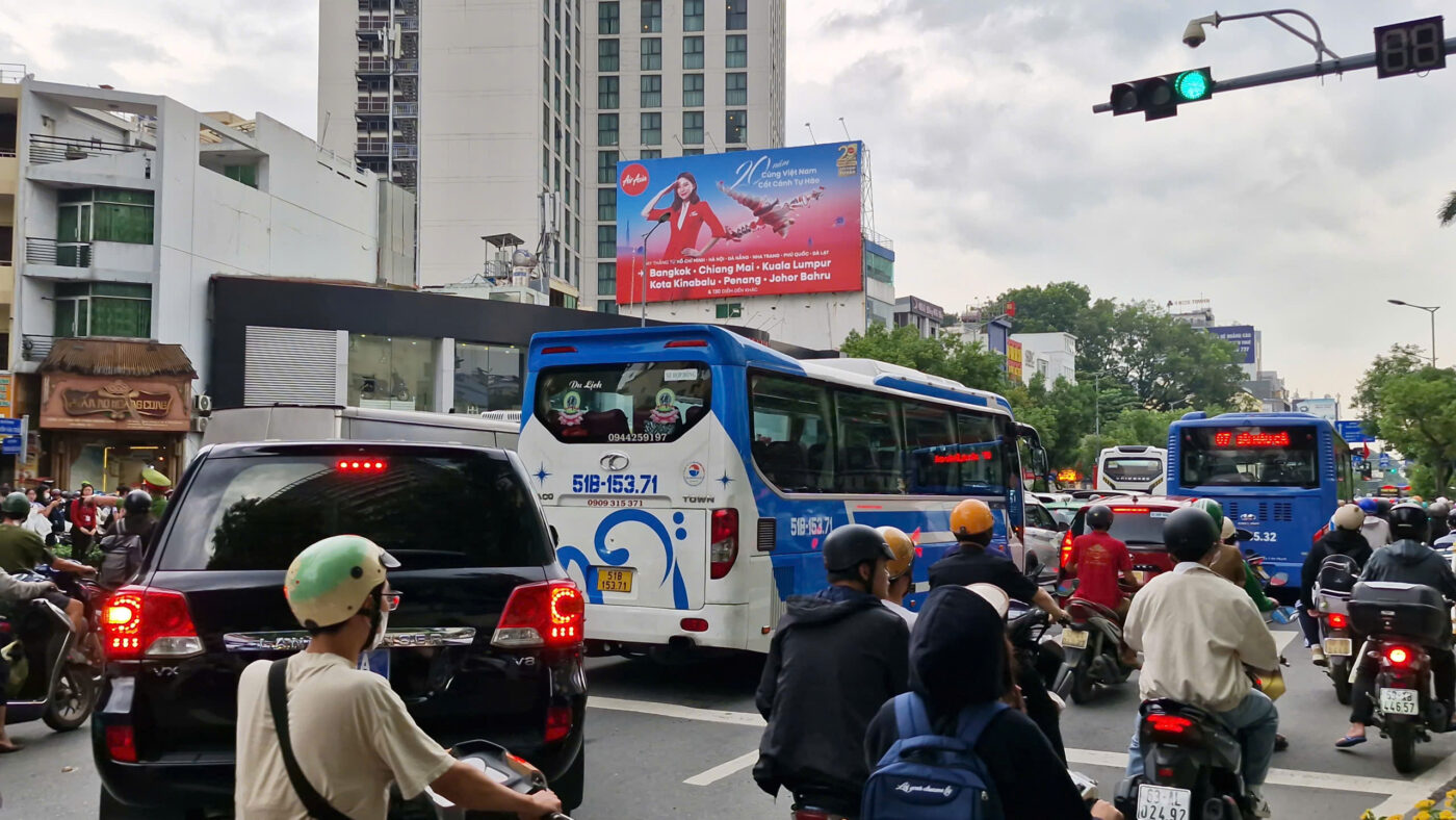Billboard 261 Nguyễn Văn Trỗi, Phú Nhuận