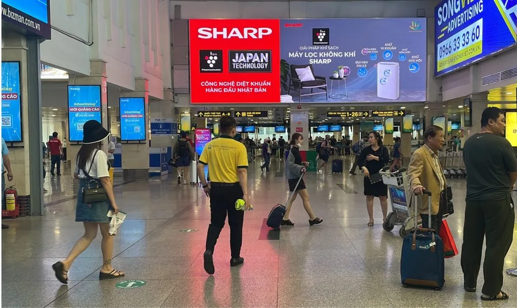 Quảng cáo sân bay Tân Sơn Nhất